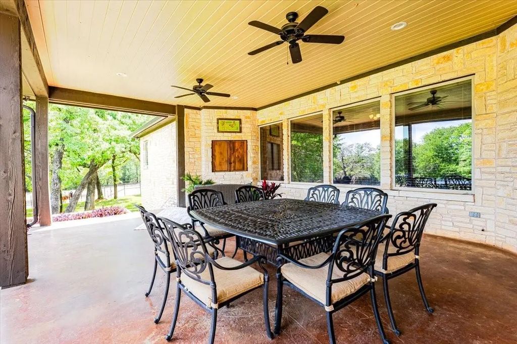 108 Mcclintock Court, Weatherford