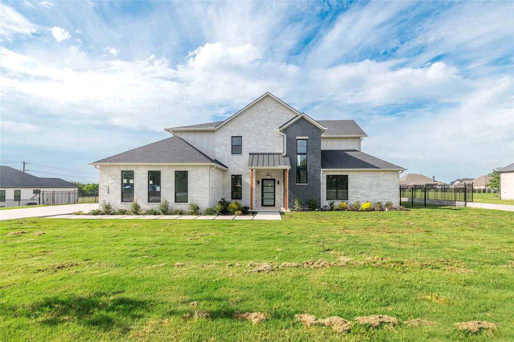 208 W Cottage Hill Parkway, Weston