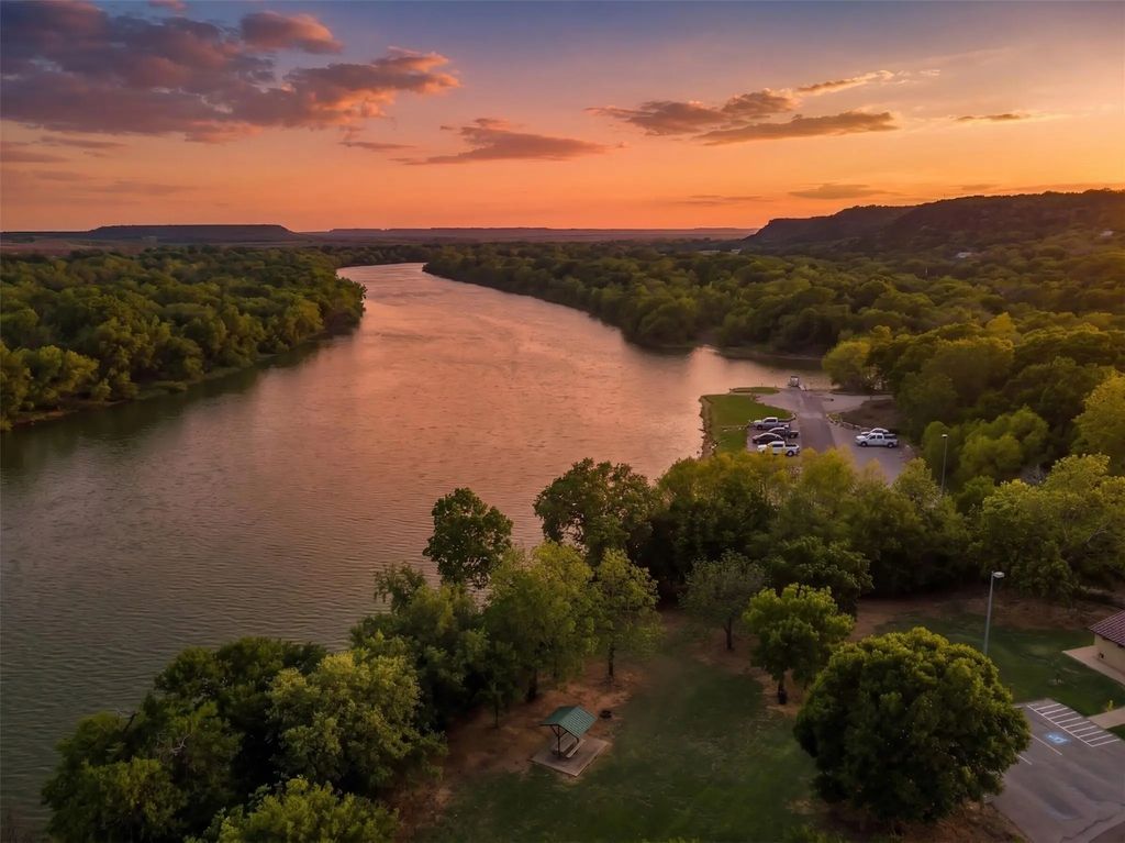 9509 Valley View Trail, Rio Vista