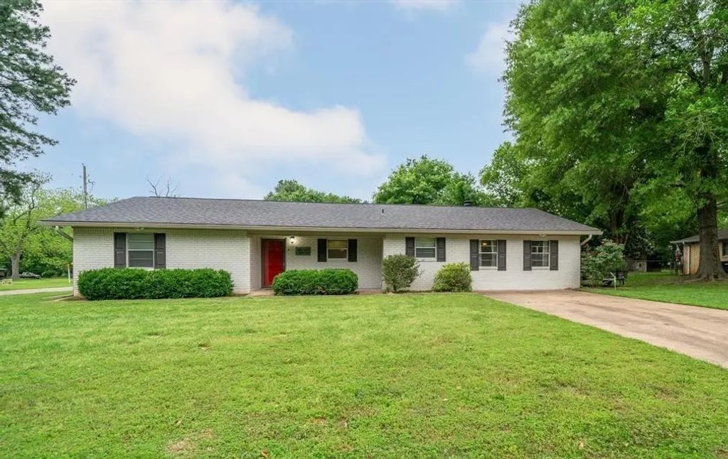102 Randal Ln, Pittsburg
