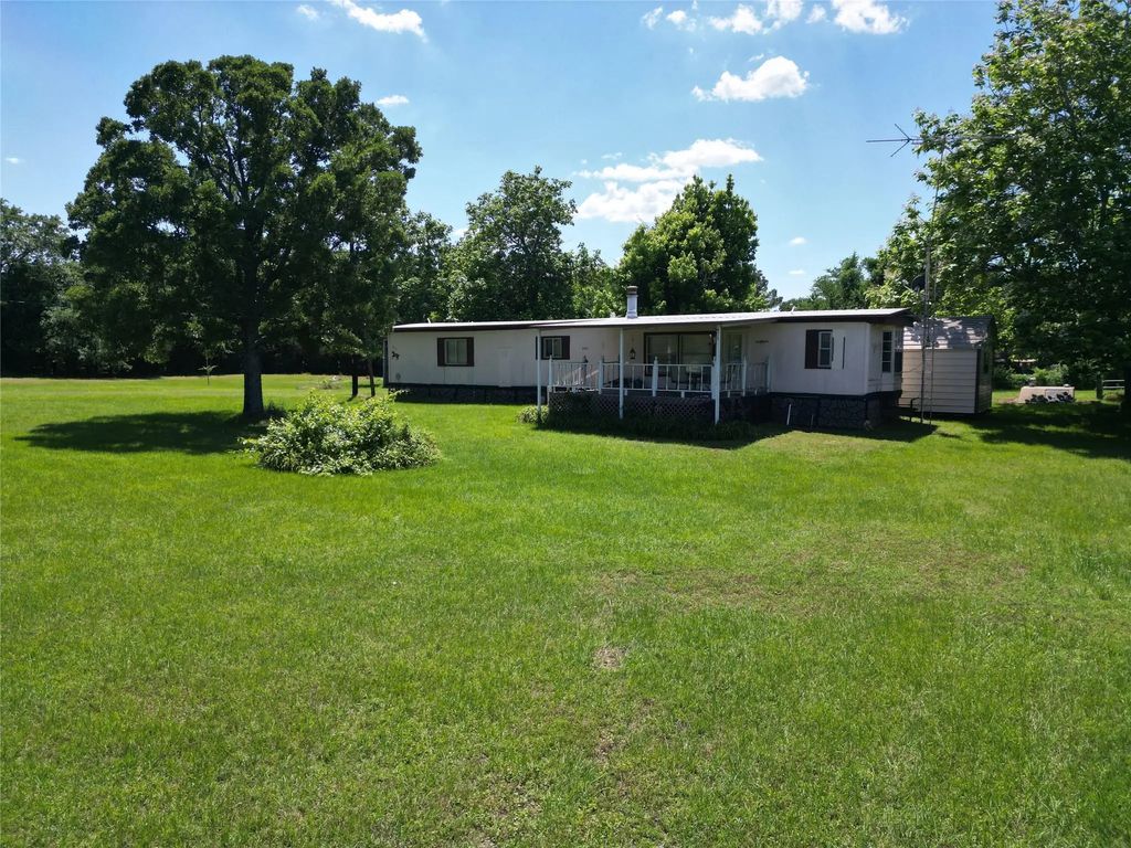 401 Private Road 7837, Wills Point
