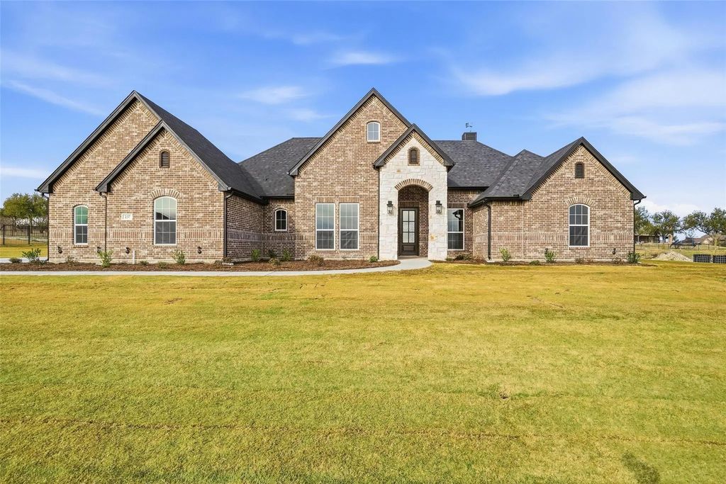 237 Palo Duro, Aledo