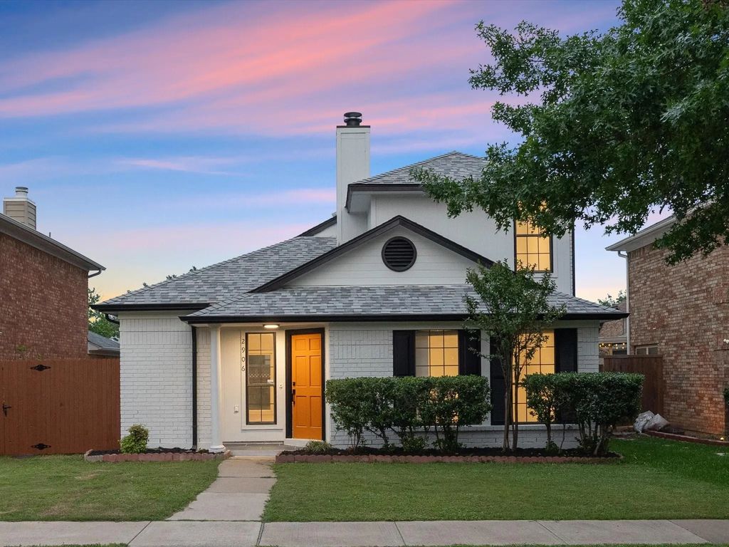 2906 Sunset Point Lane, Carrollton