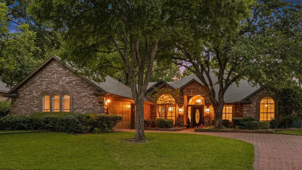 1923 Skelton Street, Flower Mound
