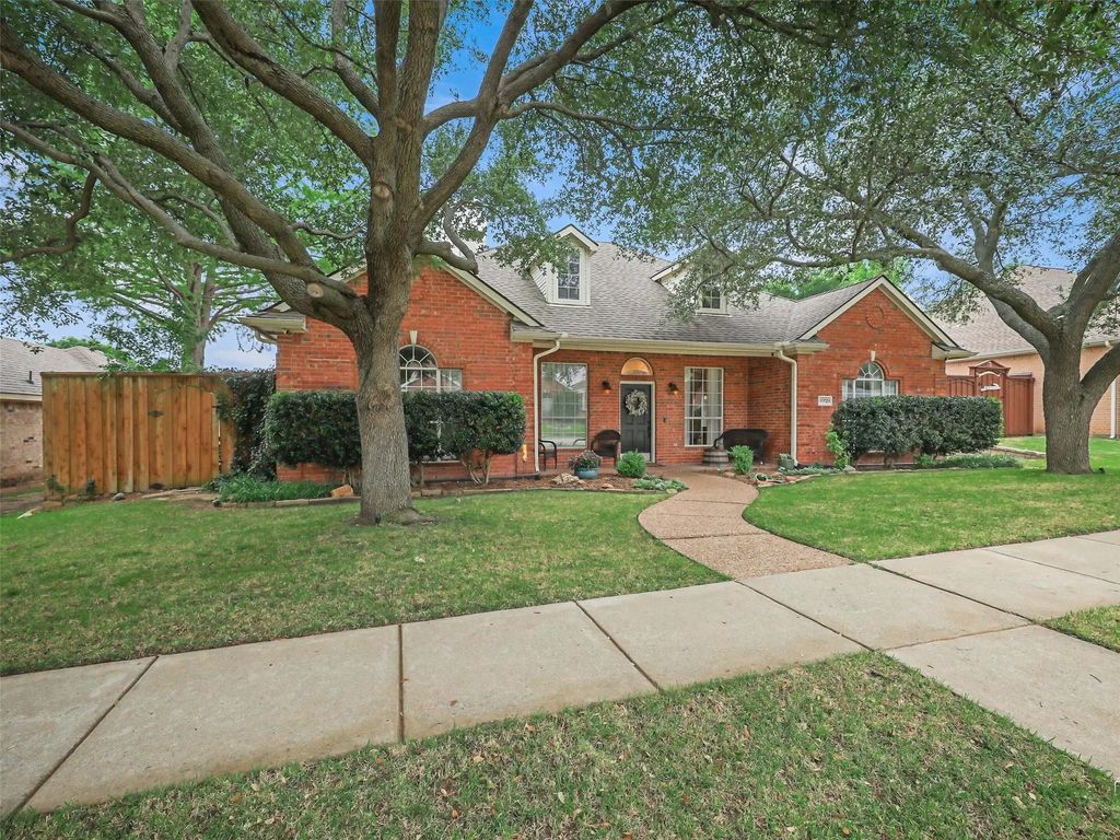 11721 Waterford Lane, Frisco
