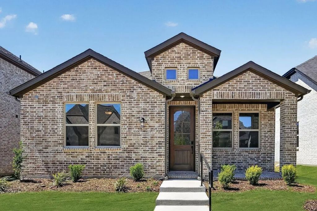 3120 Winecup Road, Celina