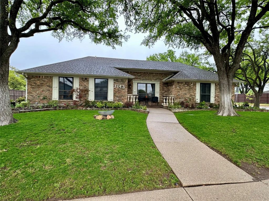 7145 Crooked Oak Drive, Dallas
