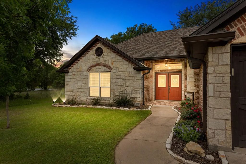 4014 Whitecrest Drive, Whitney