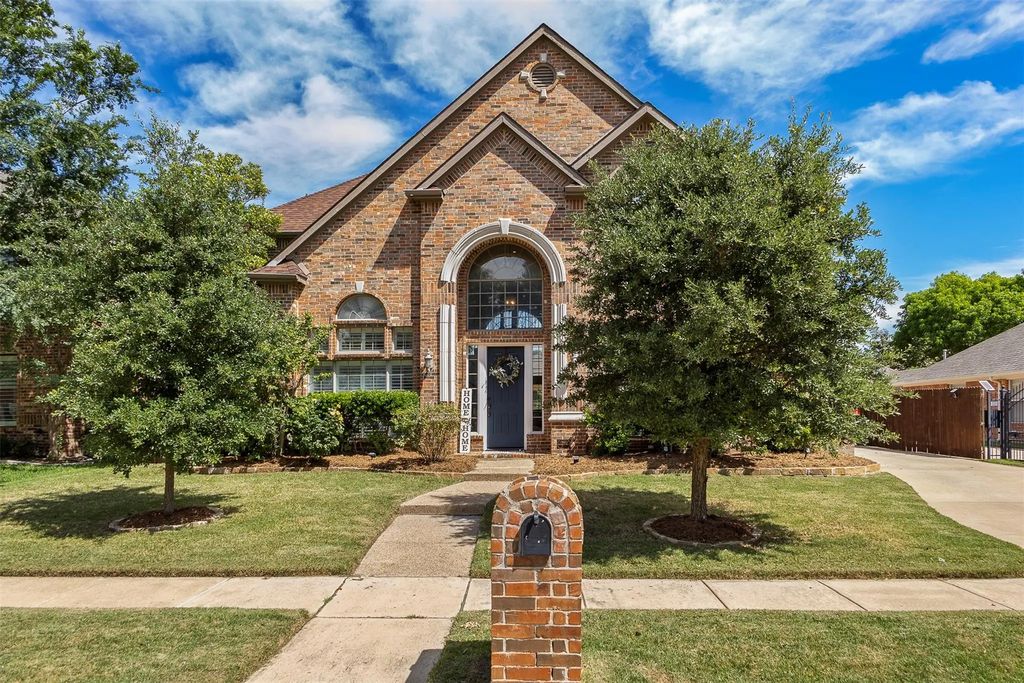 1709 Rosebriar Lane, Keller