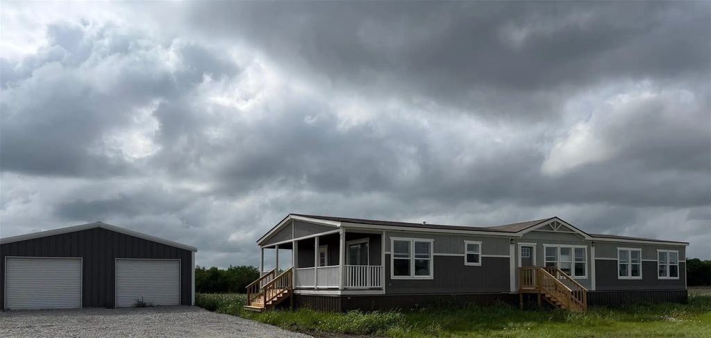 5937 County Road 1017, Joshua