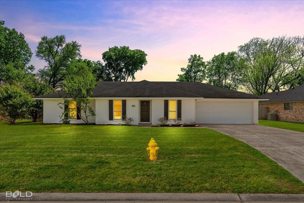 2516 Fieldwood Circle, Bossier City