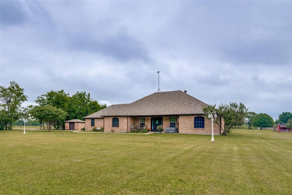 2180 County Road 2218, Caddo Mills