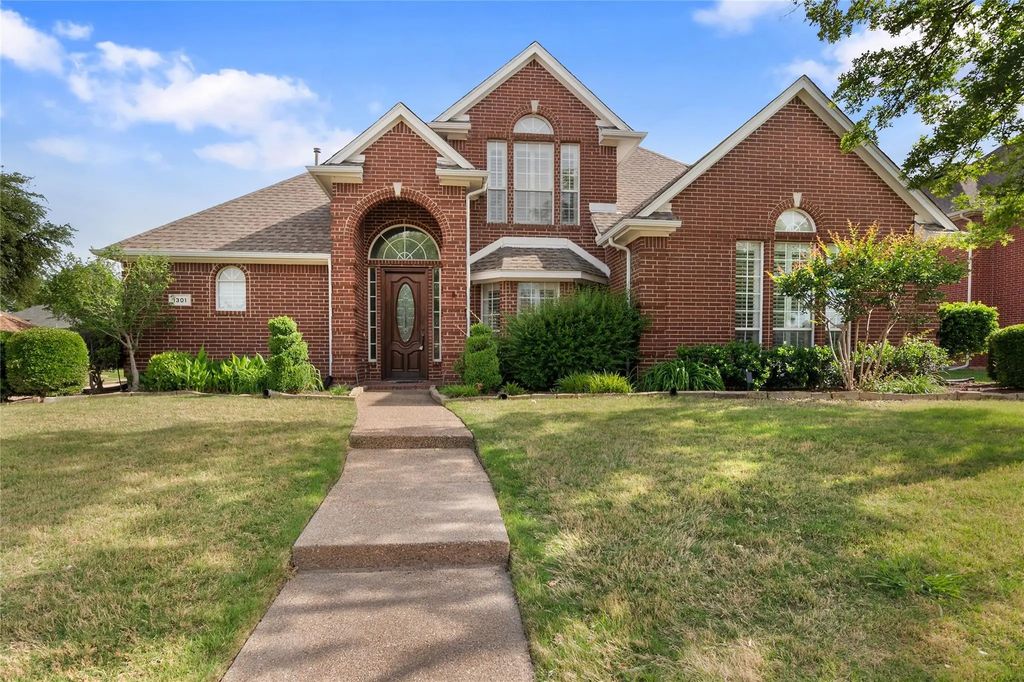 1301 Meadow Cove Court, Carrollton