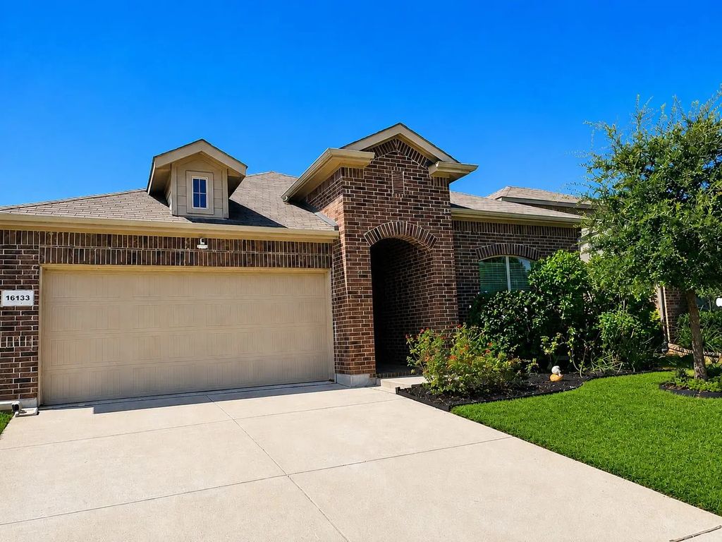 16133 Bronte Lane, Fort Worth