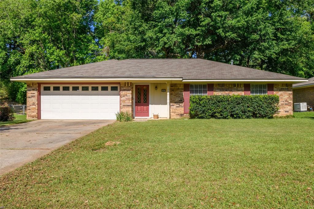 3207 Pine Haven Lane, Haughton