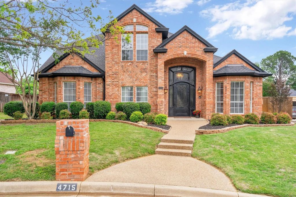 4715 Morris Heights Drive, Arlington