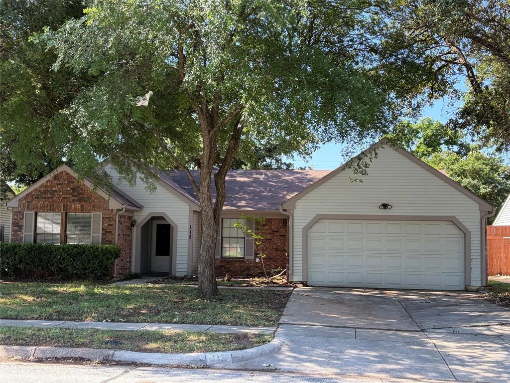 112 Cinnamon Lane, Euless