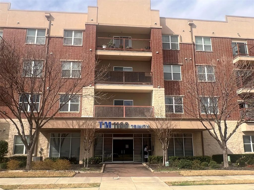 1100 W Trinity Mills Road 3015, Carrollton