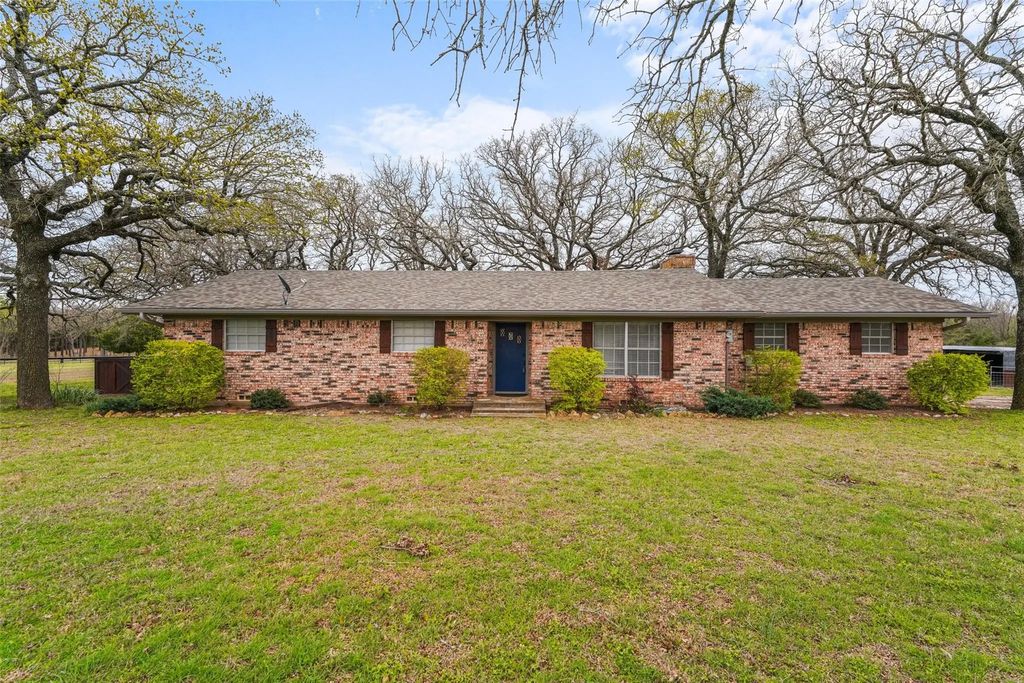 2568 County Road 310, Cleburne