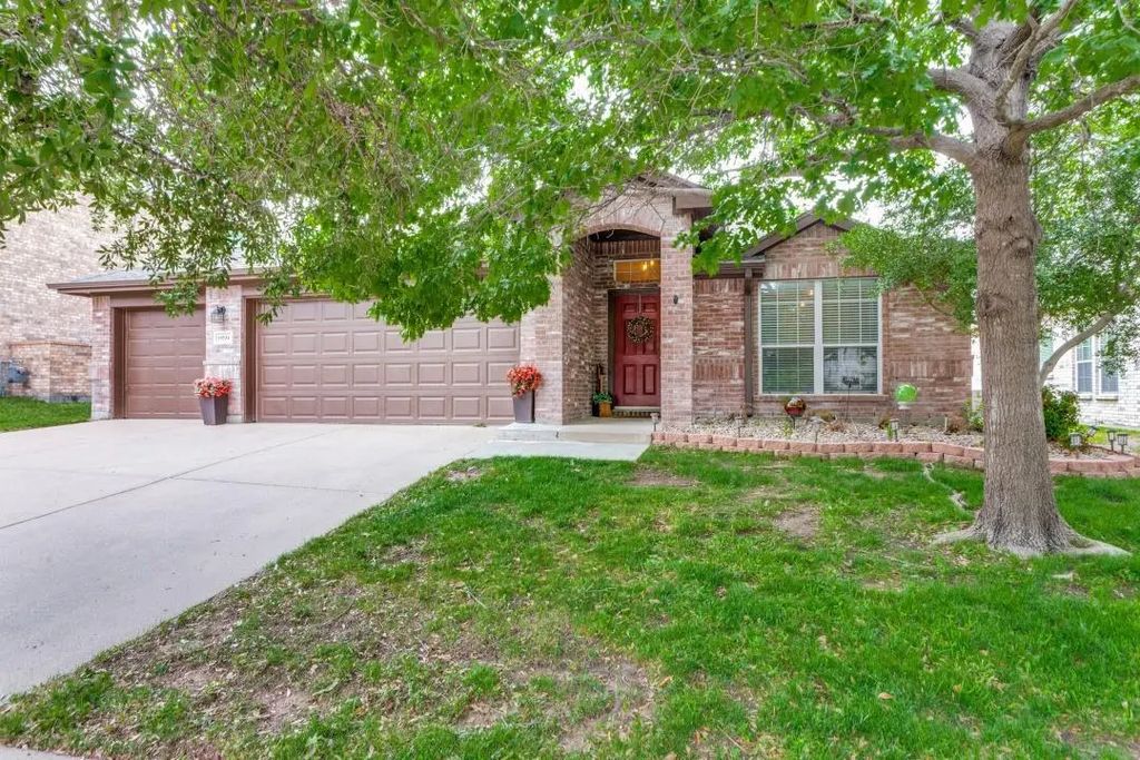10534 Highland Ridge Road, Fort Worth