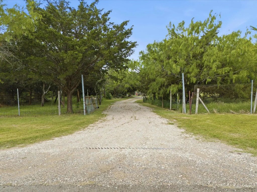 7897 County Road 2580, Royse City