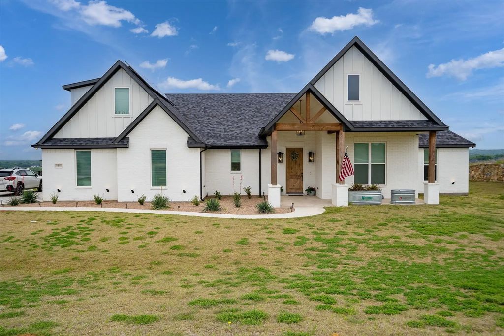 1040 Agnes N, Springtown