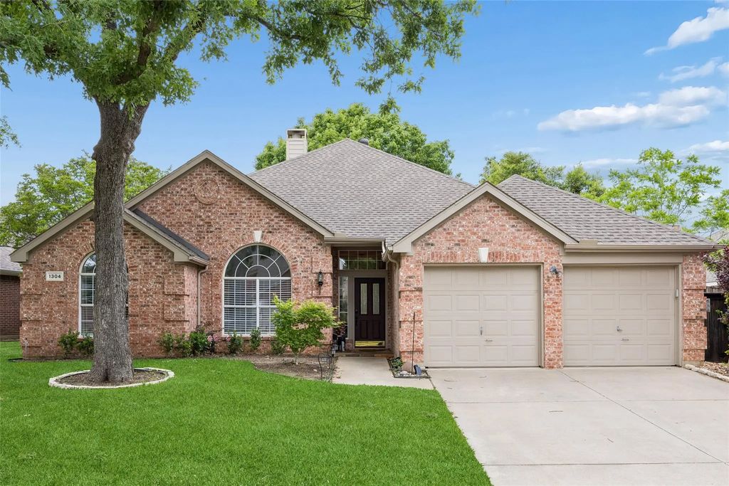 1304 Rustic Timbers Lane, Flower Mound