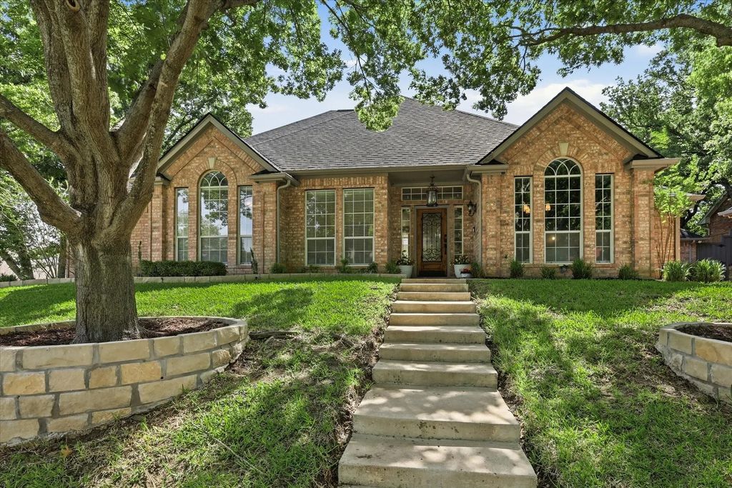 3103 Regal Drive, Arlington