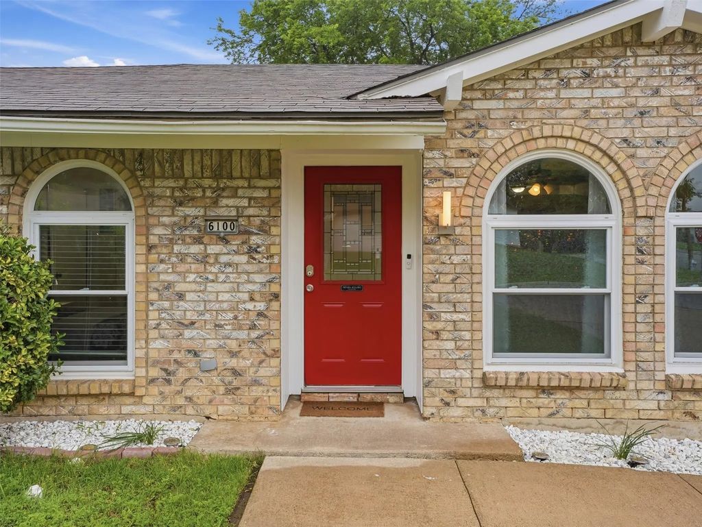 6100 Melody Lane, Watauga