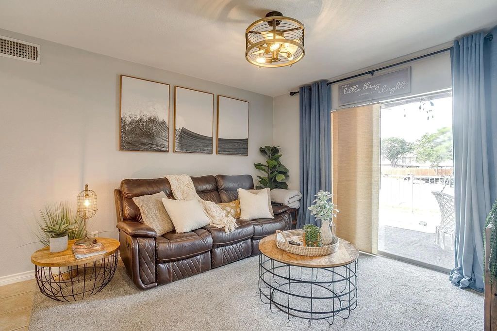 3063 Hells Gate Loop 23, Strawn