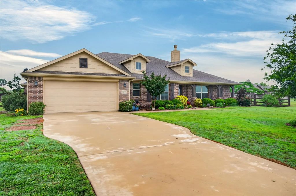 109 Springwood Ranch Loop, Springtown