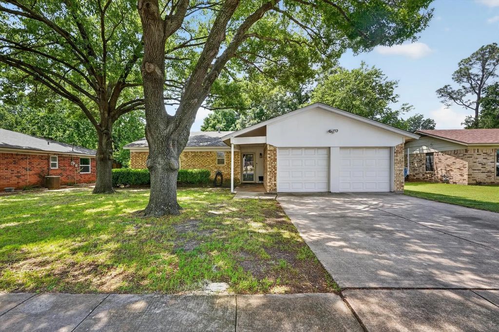 224 Hudson Avenue, Crowley