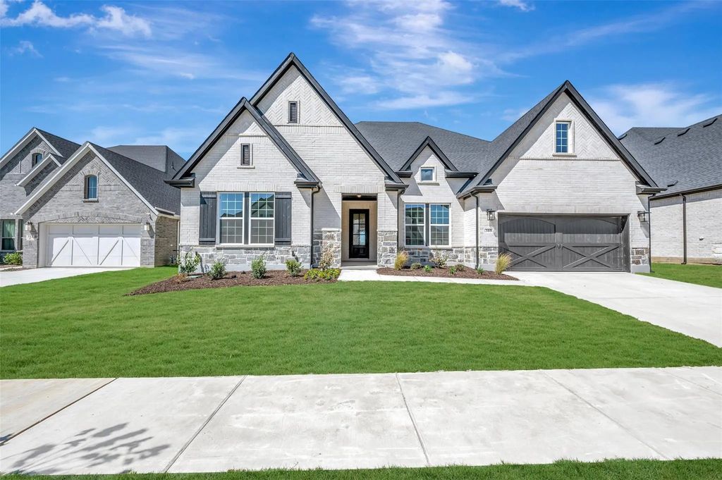 308 Taylor Way, Northlake