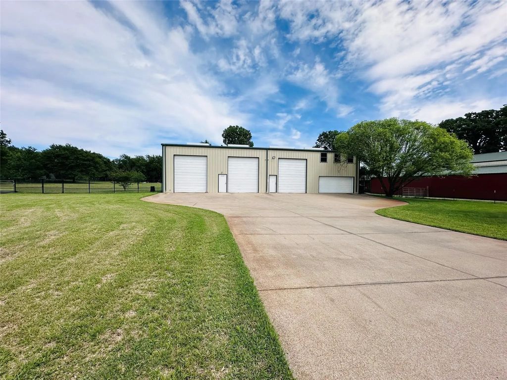 6494 Clear Creek Road, Mabank
