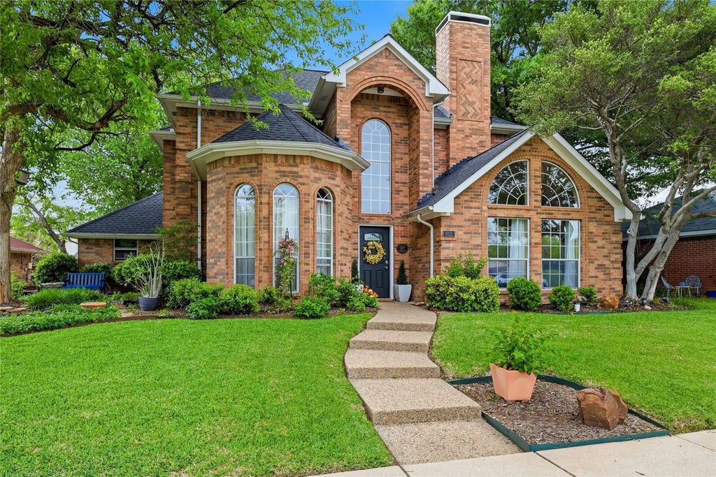 812 Sylvan Creek Drive, Lewisville
