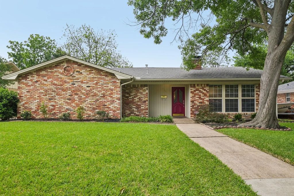 13640 Spring Grove Avenue, Dallas