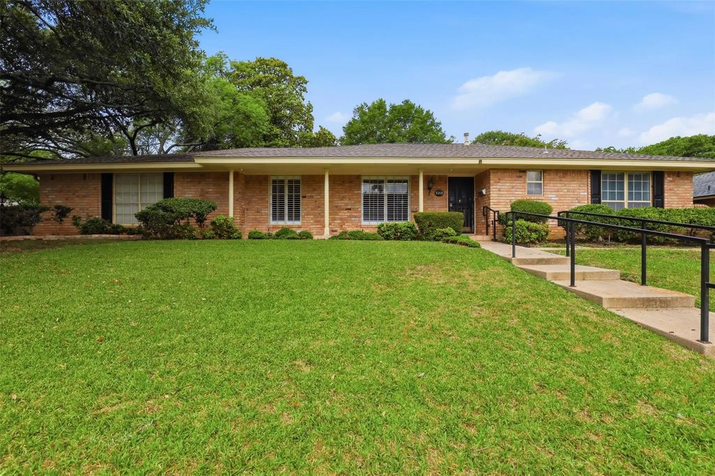 5208 Westhaven Drive, Fort Worth
