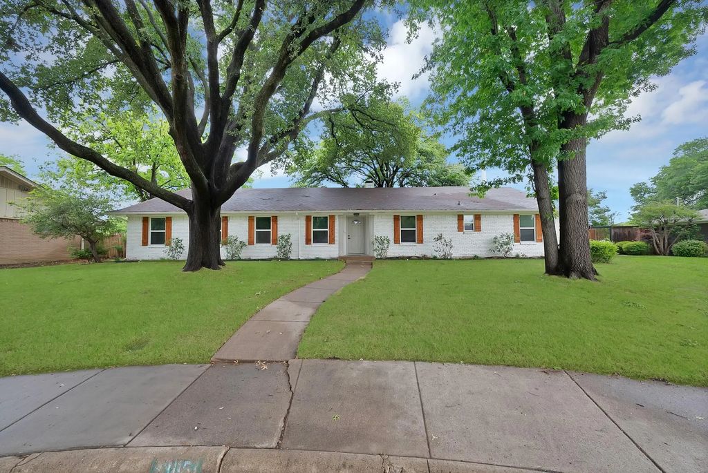 3115 Ponder Drive, Dallas
