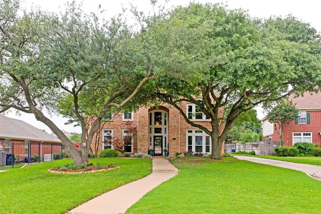 8104 Sun Meadows Court, Fort Worth