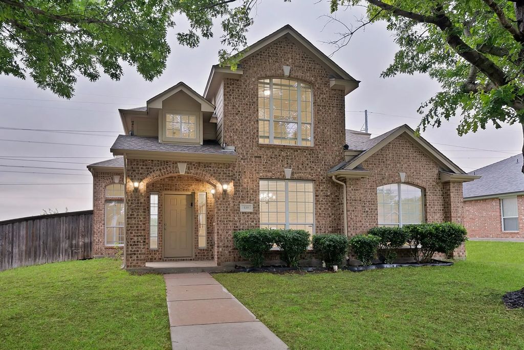 139 Glacier Lane, Cedar Hill