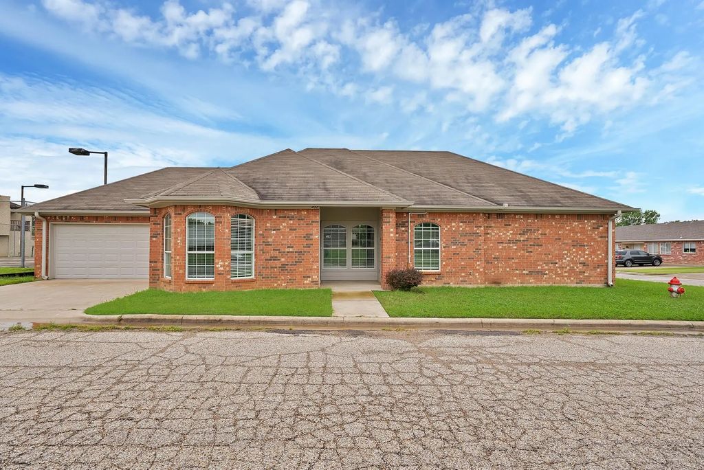 432 Lake Highland Drive, Lake Dallas
