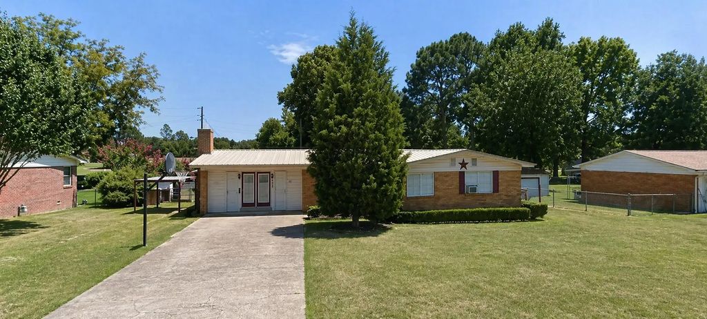 613 Laurel Road, Athens