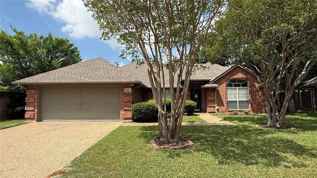 5206 Lookout Trail, Arlington