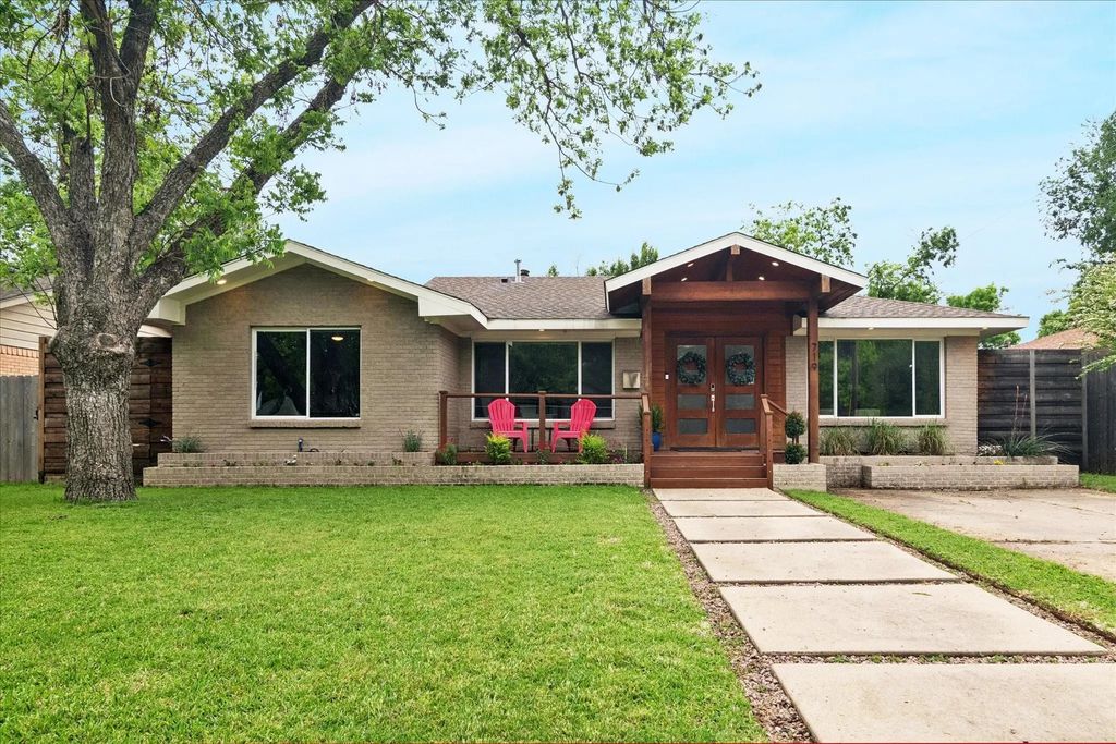 719 Downing Drive, Richardson