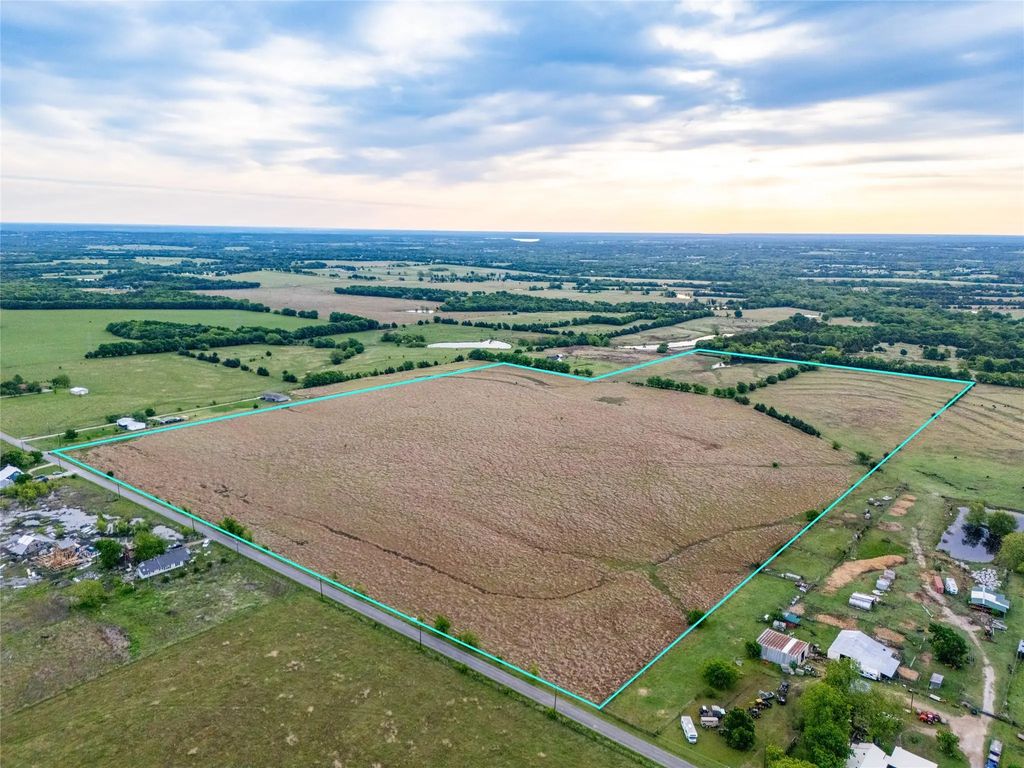 950 Old Ida Road, Sherman