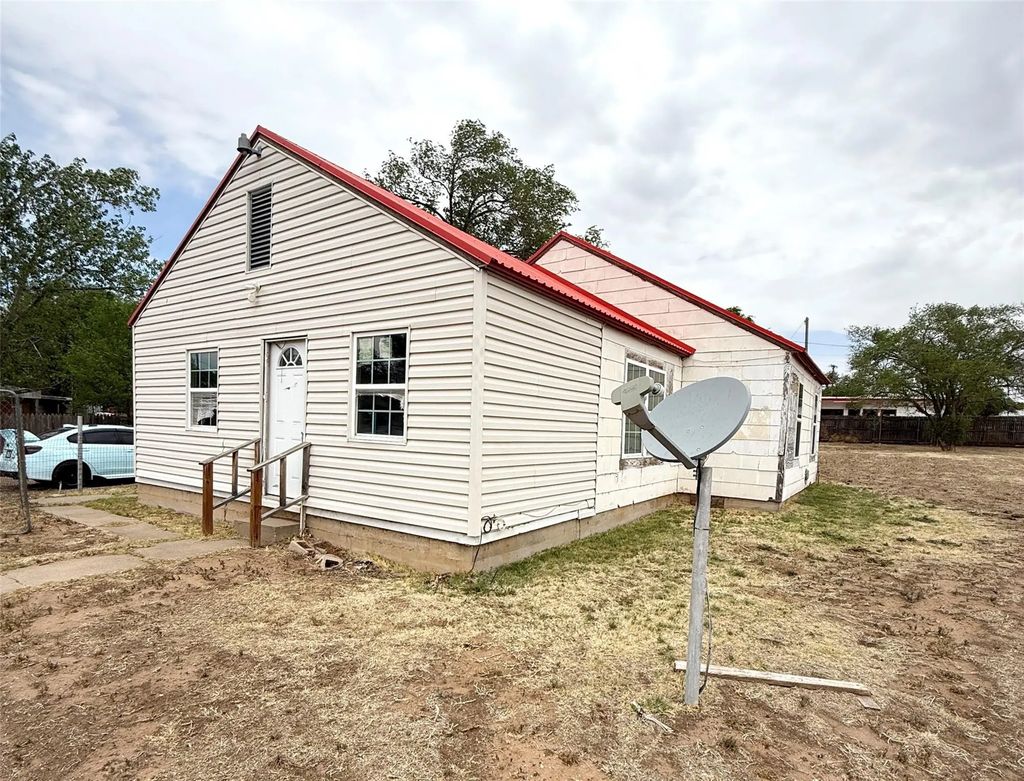 207 E Central Avenue, Amarillo