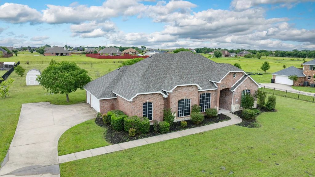 287 Eastward Drive, Royse City
