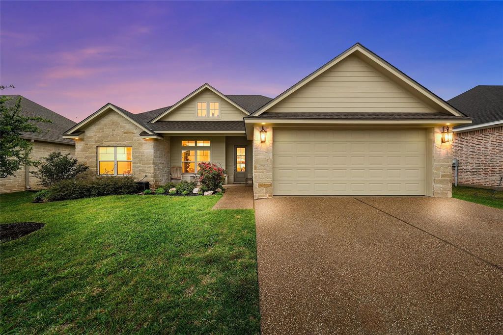 10013 Braided Briar Lane, Waco