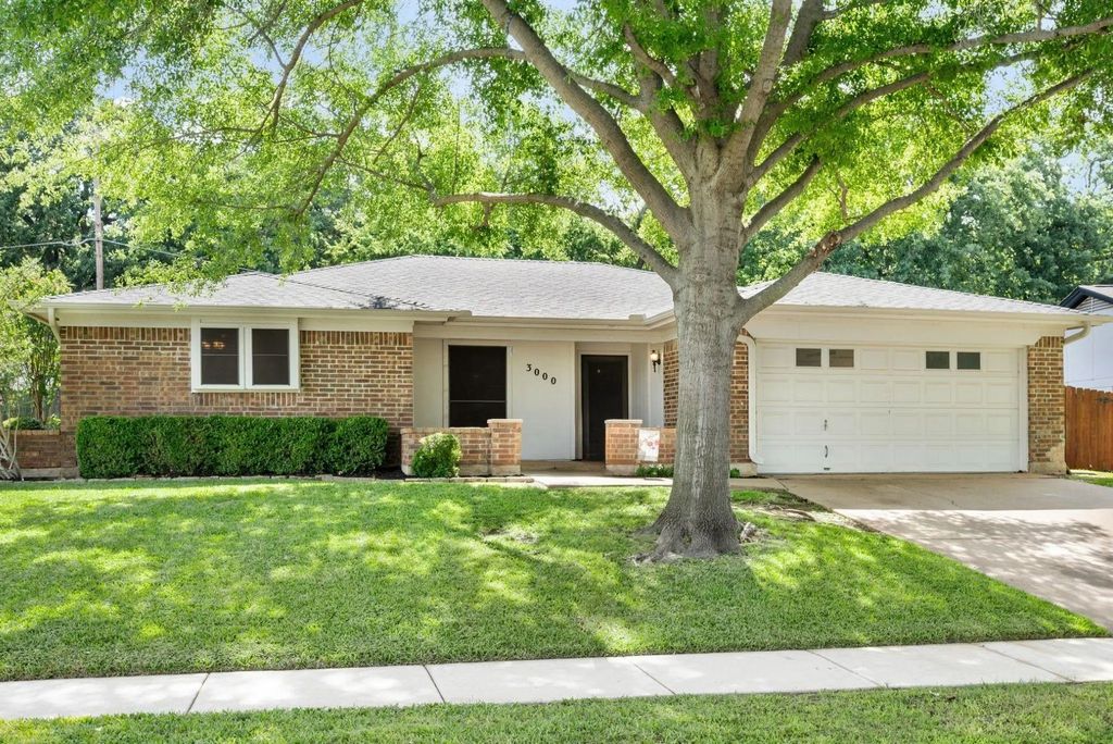 3000 Bluebonnet Lane, Bedford