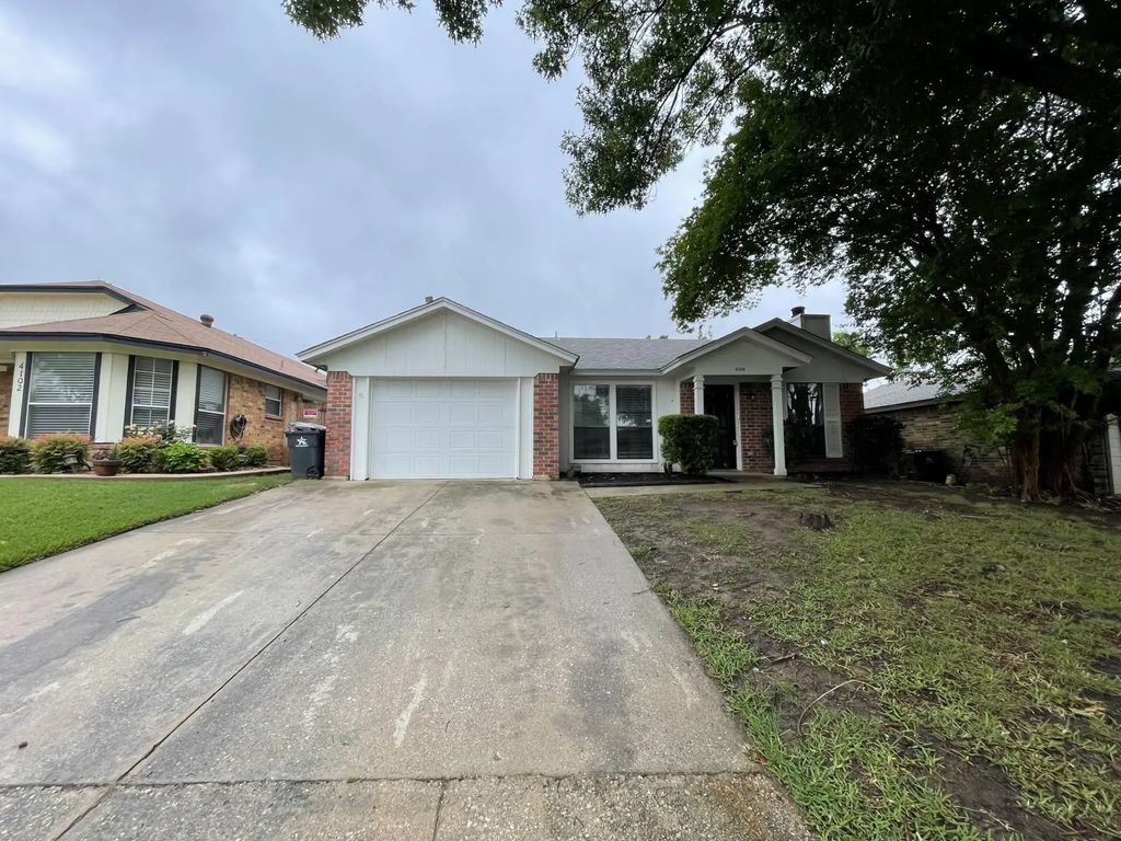 4104 Green Acres Circle, Arlington